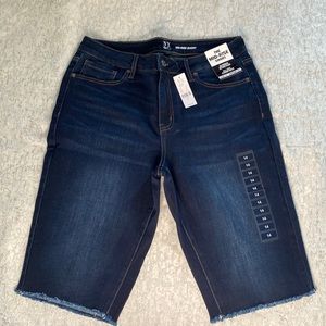 New York & Co, Dark blue denim shorts Size 14
